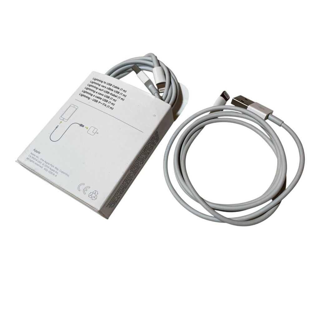 Lot Of 2 Genuine Apple 1m Lightning to USB Charging Cable ME291AM/A BRAND NEW